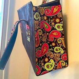 Brown/Black Pour handmade leather bag.